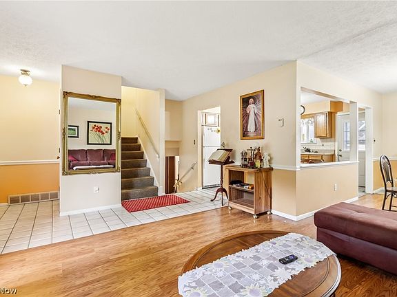 5th image of 14042 Janice Dr