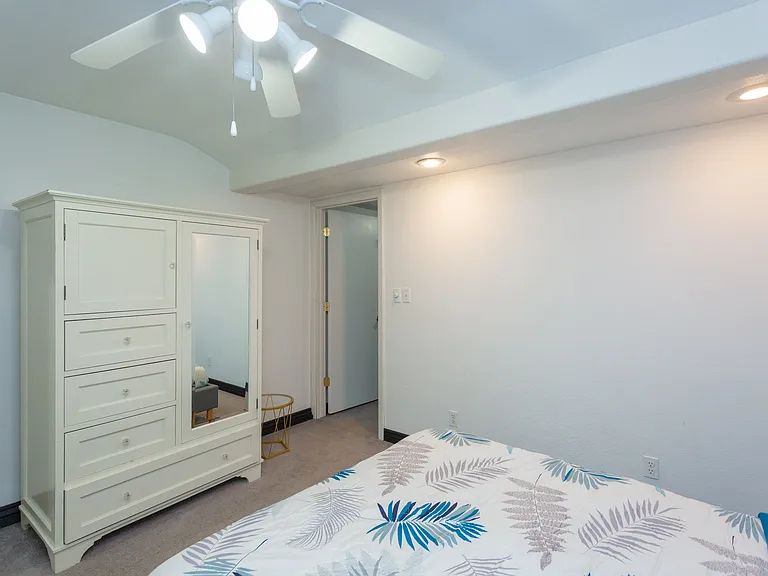 610 W Hermosa Dr — Photo 34
