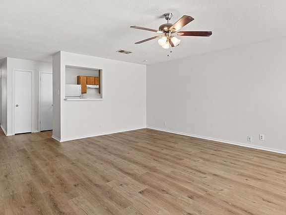 4th image of 9575 Celine Dr