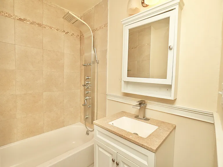 79 Chestnut St #1 — Photo 6