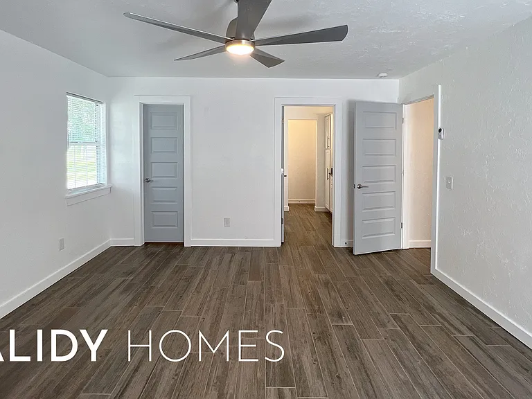 601 W Caddo St — Photo 25