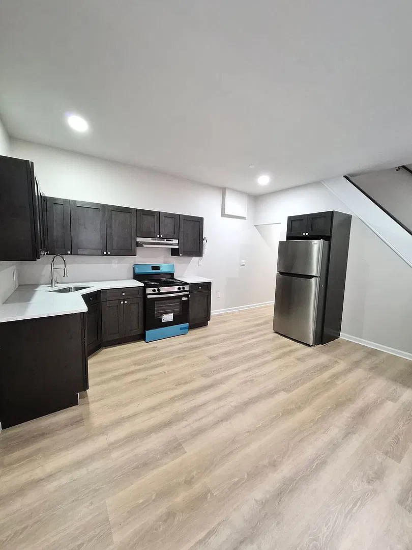 Move-In Ready Now! Completely Renovated 4 Bedrooms Home for Rent. — Photo 1