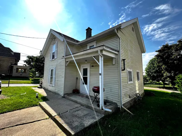 1027 13th Ave, Monroe, WI 53566
