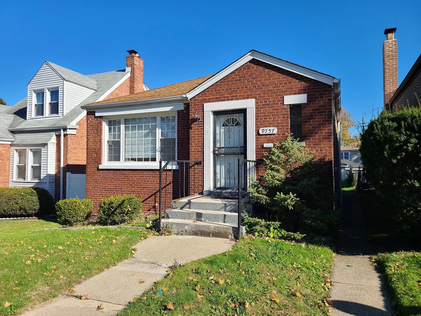 9757 S Woodlawn Ave photo 1