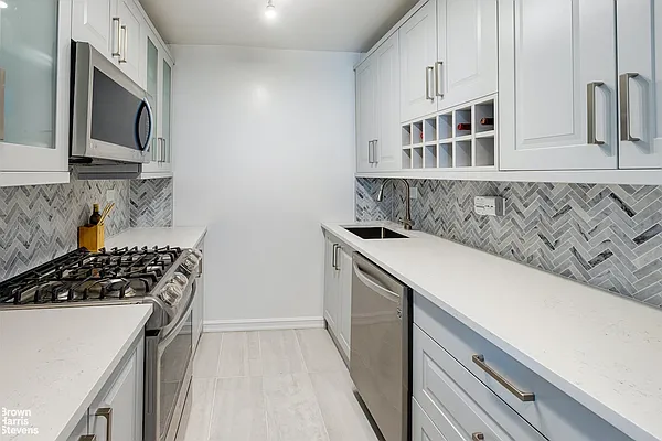 Rented by Brown Harris Stevens | media 12