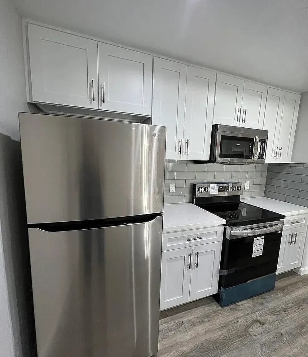 2 bed, 1250 sqft, $3,998 — Photo 3