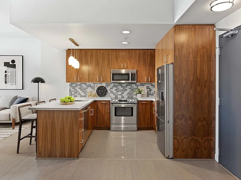 The Emerson — Photo 32