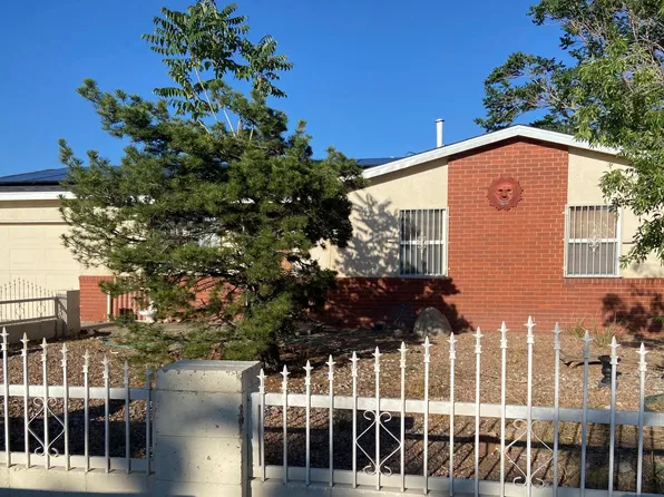 1132 Del Mastro Dr SW, Albuquerque, NM 87121