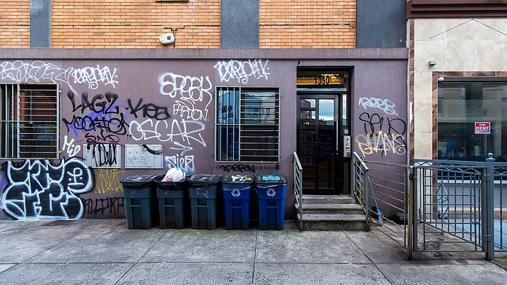 Rented by Nooklyn NYC LLC | media 23