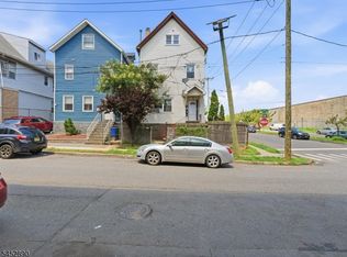 132 4th St, Elizabeth, NJ 07206