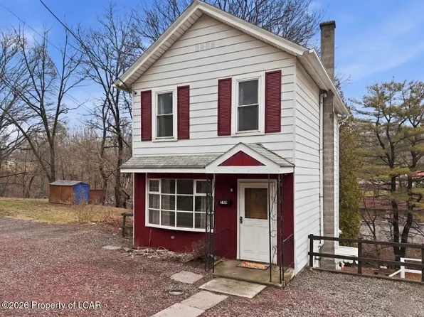 144 Main St, Dallas, PA 18612