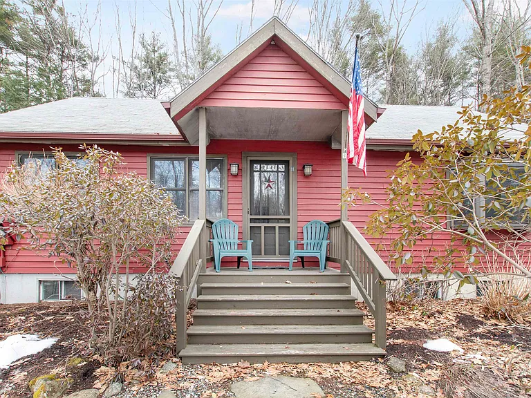 242 High Haith Rd — Photo 1