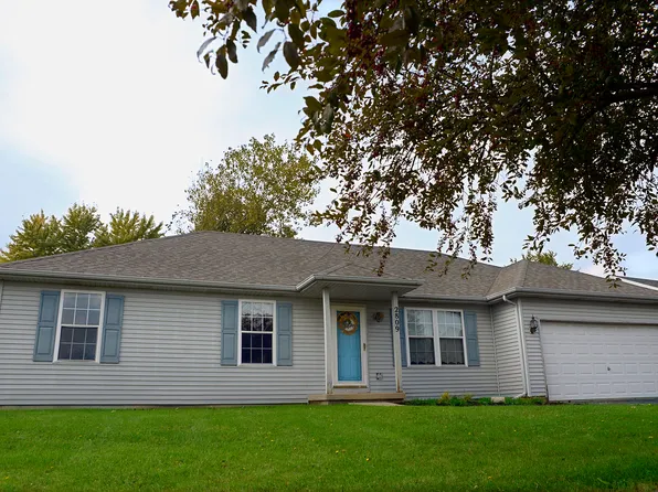 2809 Turnberry Dr, Ottawa, IL 61350