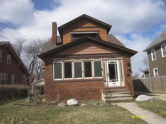1st image of 40 East Ave S