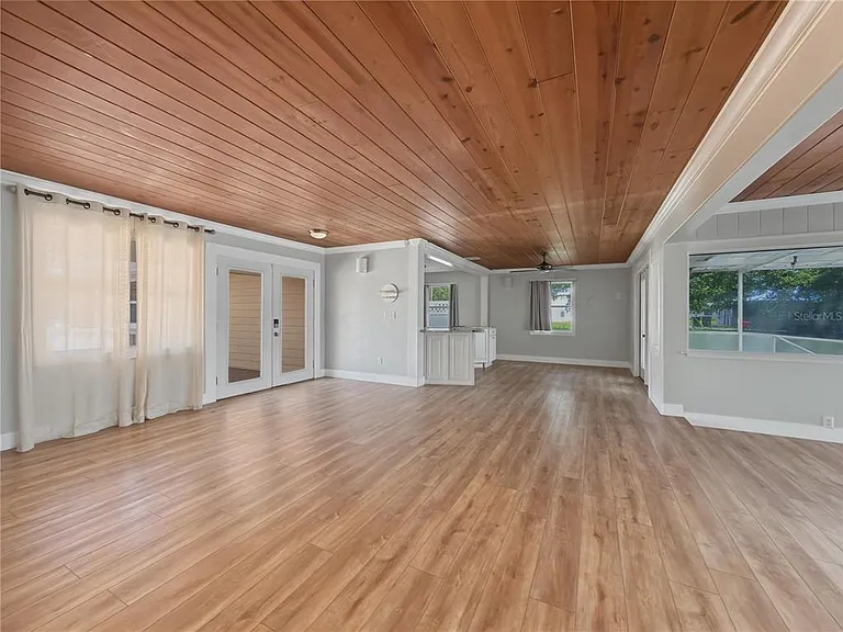 125 Lake Roy Dr — Photo 10