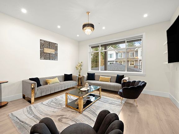 4th image of 11042 240th St