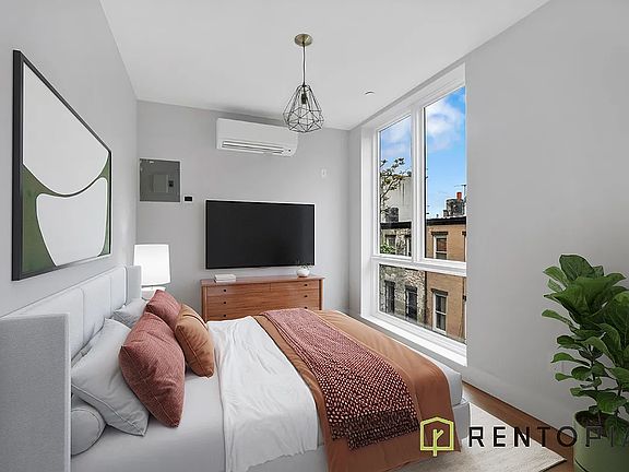 5th image of 58 Palmetto St APT 2D