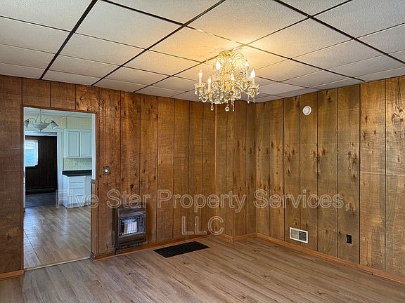 4th image of 1104 S 11th St #A