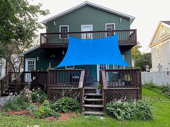 5th image of 130 Flower Ave E