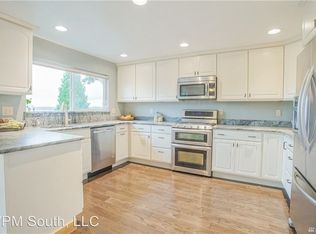 29864 11th Ave SW, Federal Way, WA 98023