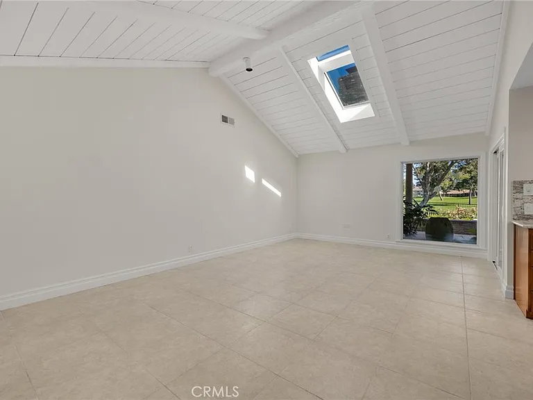 6042 Foxfield Ln — Photo 24