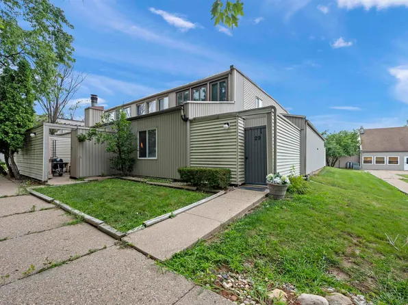 6831 N Frostwood Pkwy #D29, Peoria, IL 61615
