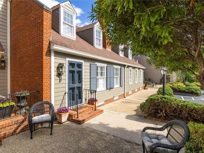 101 N Park Dr APT E, Greensboro, NC, 27401