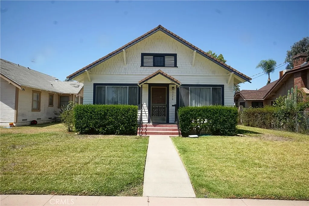 3 bed, 2.0 bath, 1288 sqft, $2,950 — Photo 1
