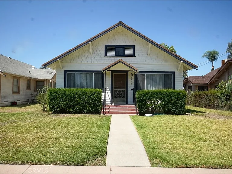 3750 Taft St — Photo 1