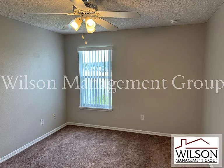 4944 Waterside Pointe Cir — Photo 32