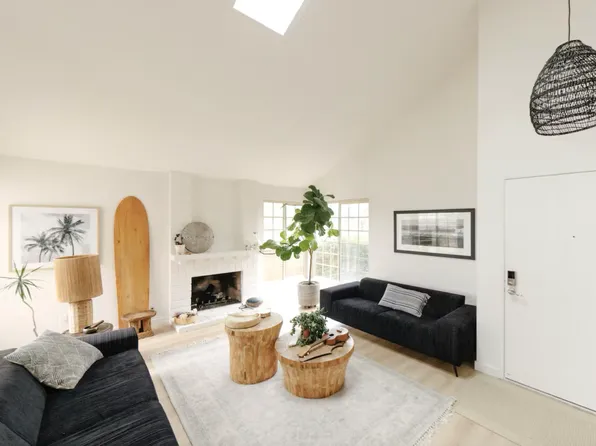3557 Seafarer Dr, Oceanside, CA 92054