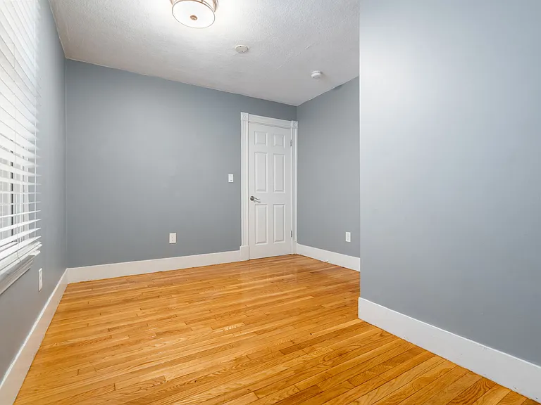 111 Falcon St #3 — Photo 10