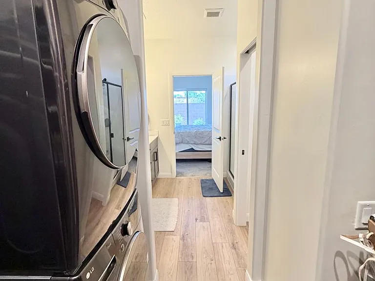 1436 E White Hollow Ln — Photo 13