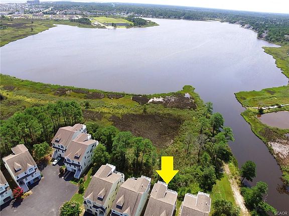 4th image of 32542 Heron Cir #4