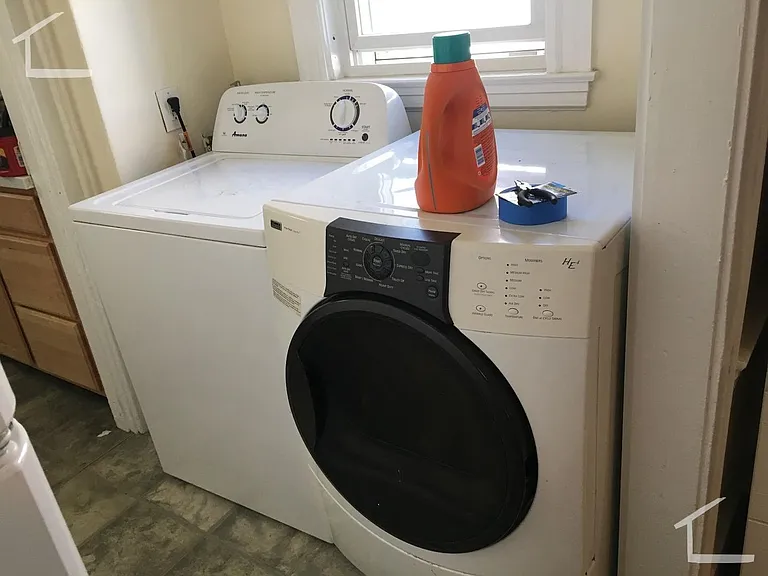 62 Brock St #3 — Photo 8
