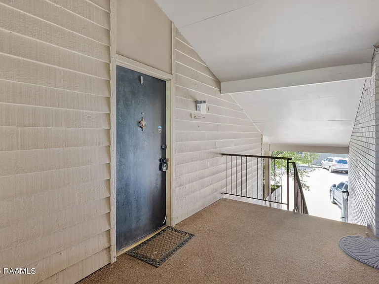 220 Doucet Rd #207-A — Photo 4