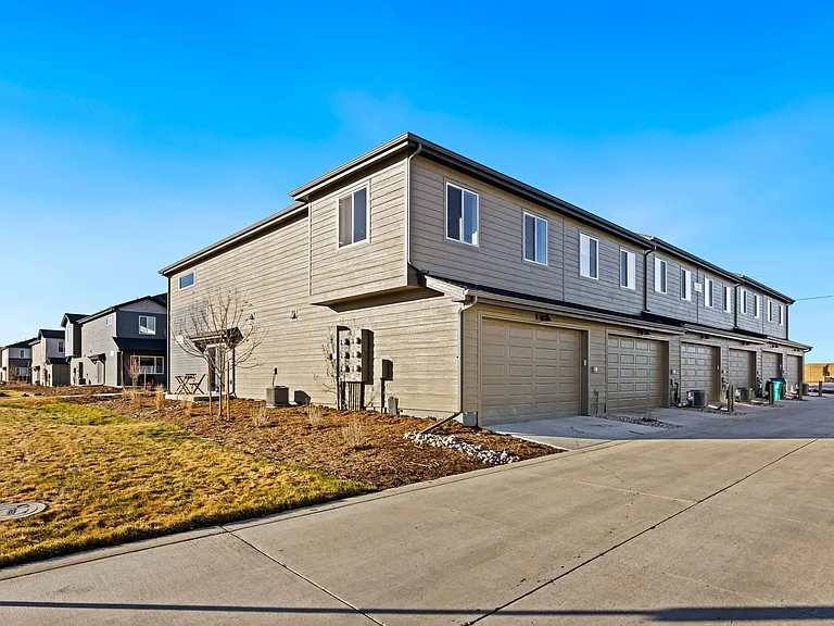 2908 Barnstormer St #1 — Photo 26