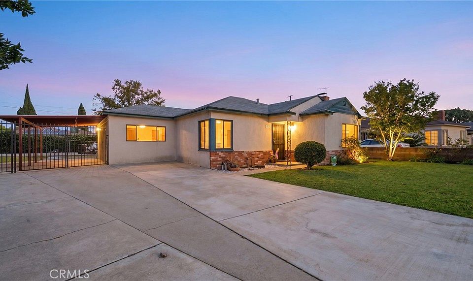 1st image of 8311 La Docena Ln