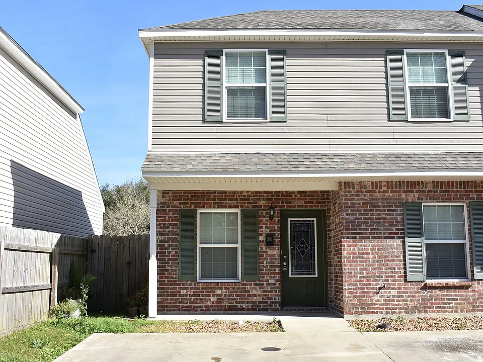 106 Padre Rd
