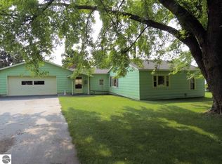 17055 4th St, Arcadia, MI 49613