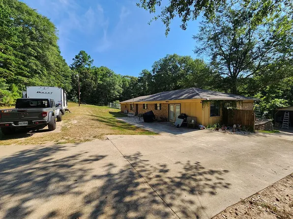 1251 E Beverly Dr, Overton, TX 75684