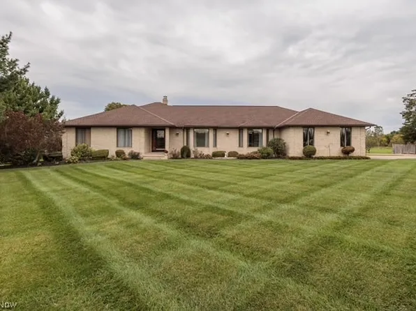 6707 Spieth Rd, Medina, OH 44256