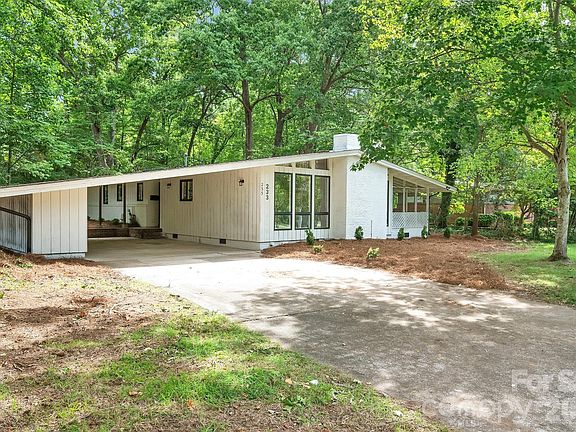 2nd image of 233 Dogwood Dr