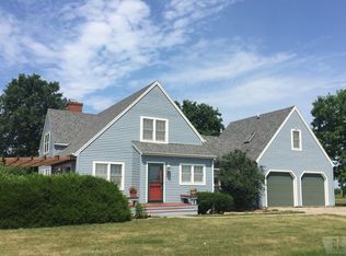 2107 Silverlakes Cir, Fairfield, IA 52556