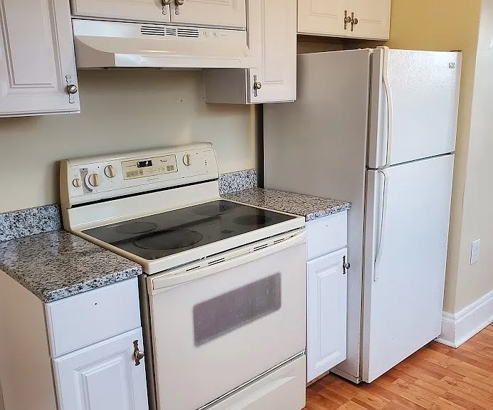1233 E Center St — Photo 3