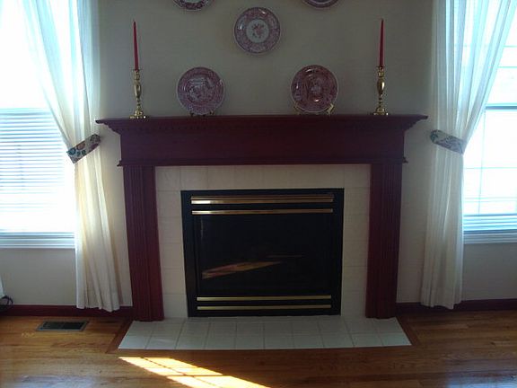 4th image of 904 Shiloh Pl