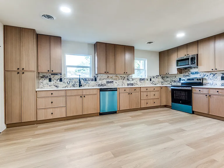 704 Turner Blvd — Photo 16