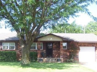 2109 3rd St, Woodward, OK 73801