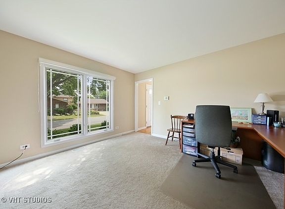 2nd image of 6100 Heritage Ln