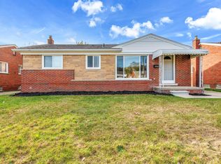 8815 Salem, Redford, MI 48239